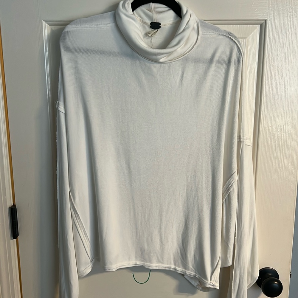 Free people size medium white turtleneck